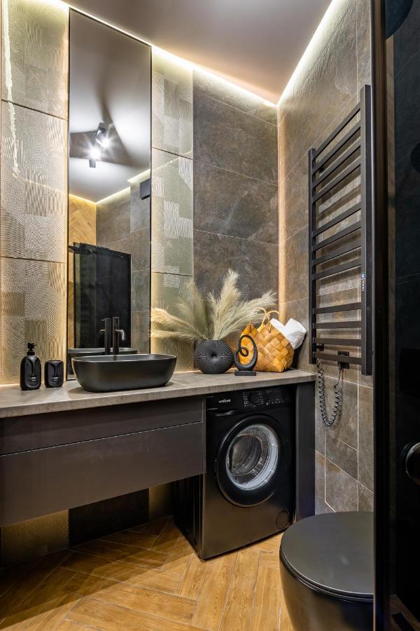 Romari Таманська 12 Apartment Lviv Luaran gambar
