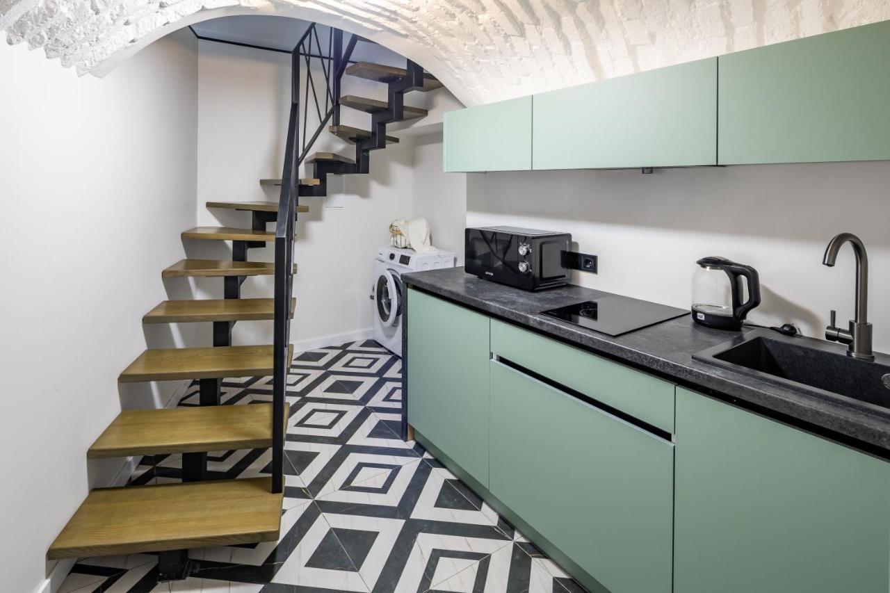 Romari Таманська 12 Apartment Lviv Luaran gambar